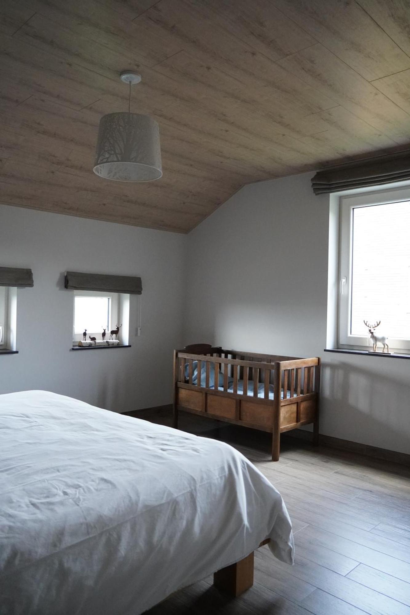 Petite perle en Haute Ardenne avec vue sur la vallée, cabine infra-rouge et bain balnéo Lierneux Esterno foto